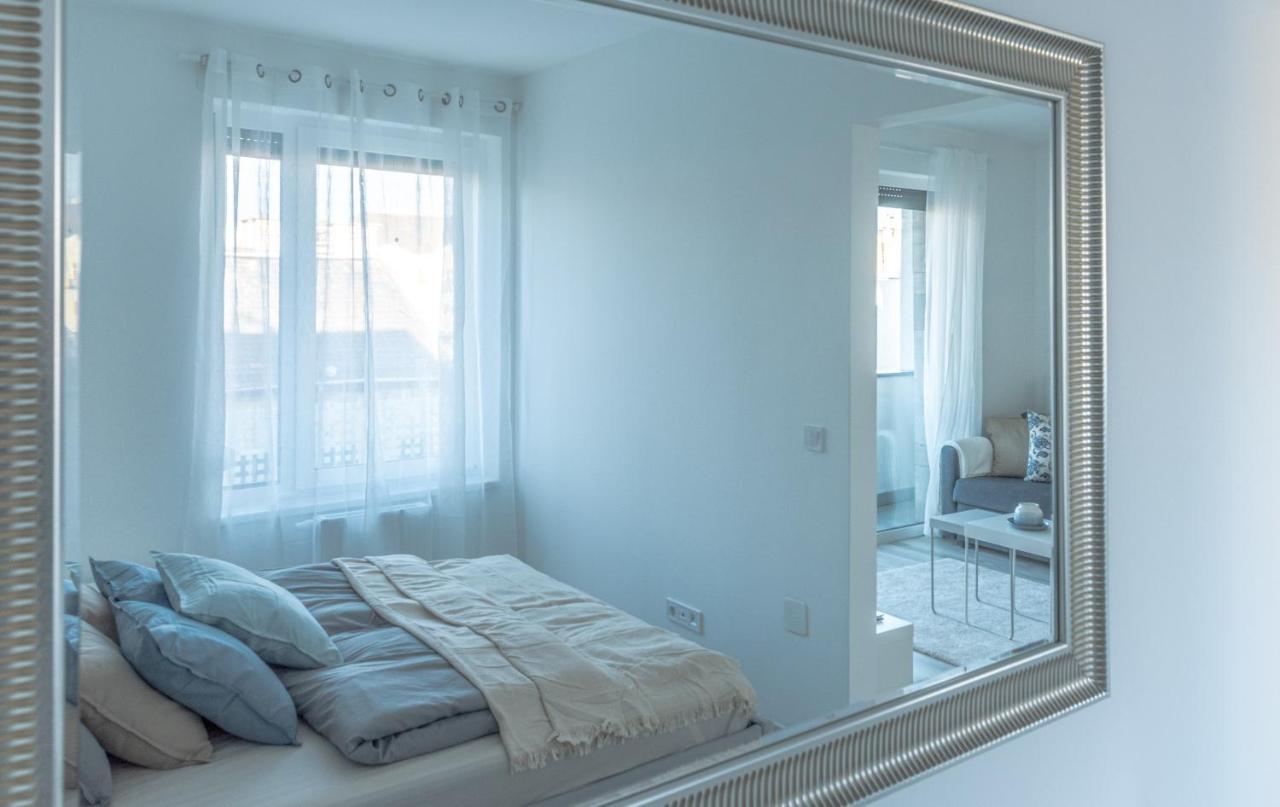 Dob36 Apartment With Free Private Parking And Balcony 부다페스트 외부 사진