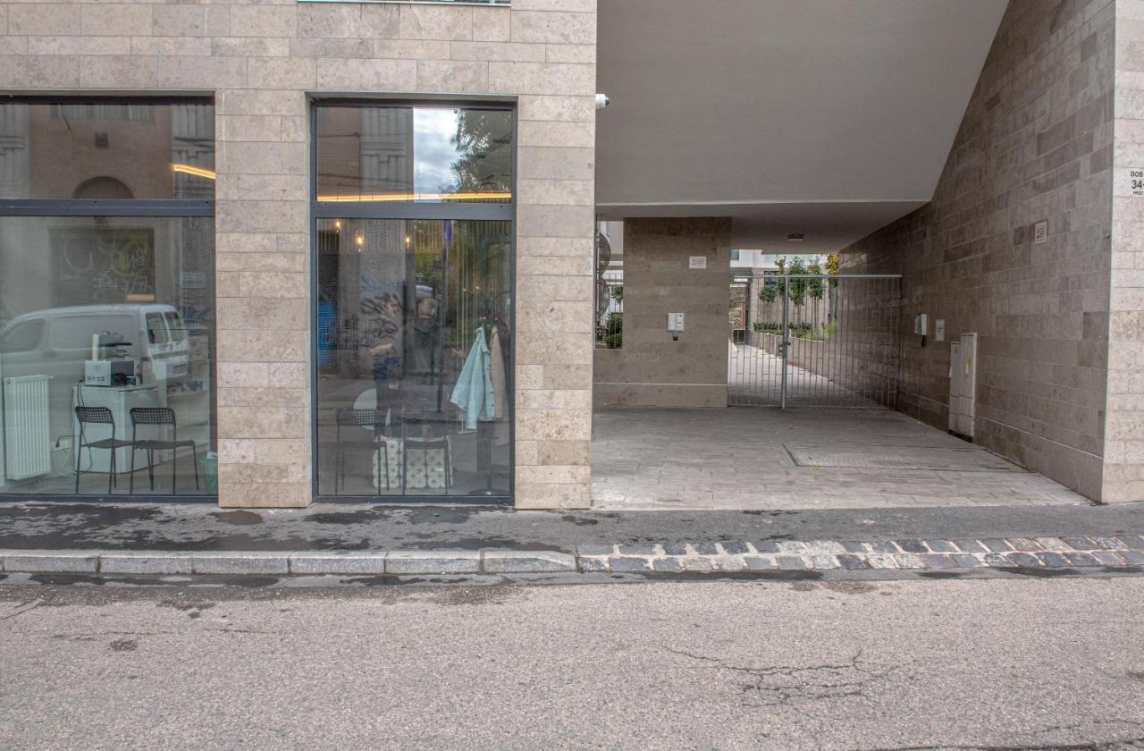 Dob36 Apartment With Free Private Parking And Balcony 부다페스트 외부 사진