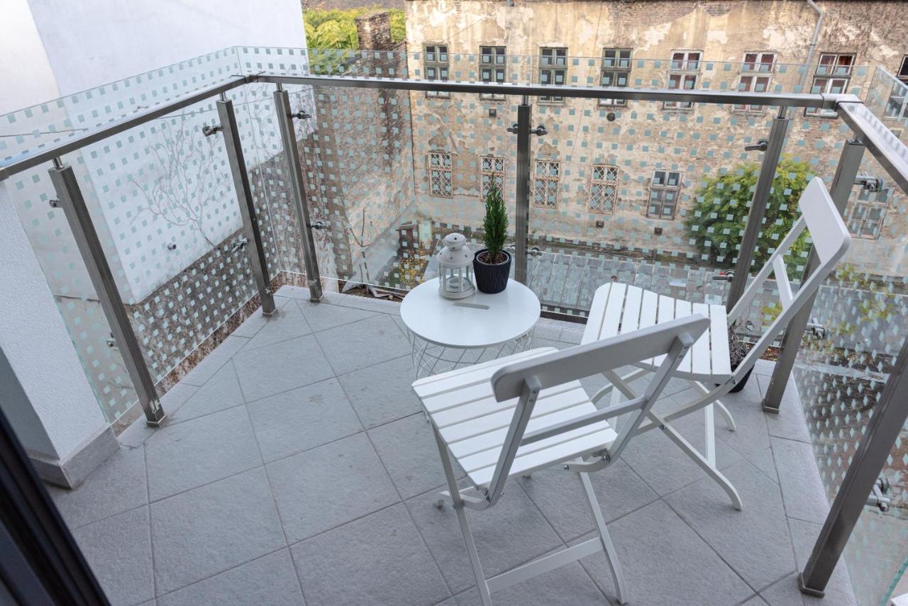 Dob36 Apartment With Free Private Parking And Balcony 부다페스트 외부 사진