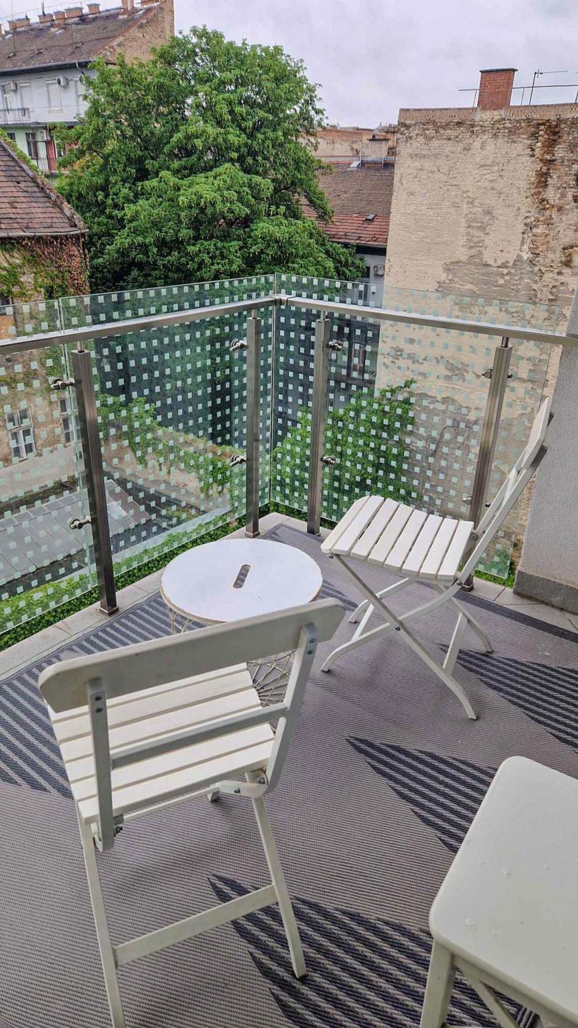 Dob36 Apartment With Free Private Parking And Balcony 부다페스트 외부 사진
