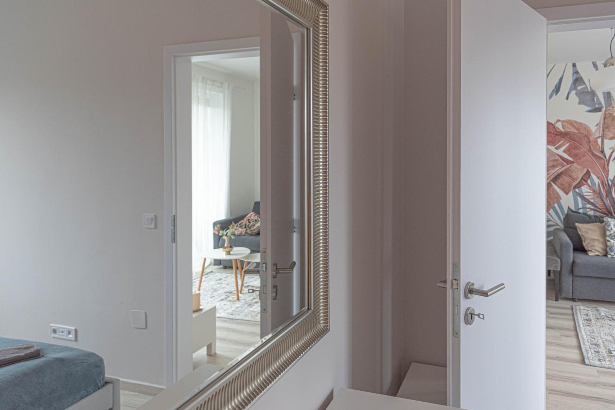 Dob36 Apartment With Free Private Parking And Balcony 부다페스트 외부 사진